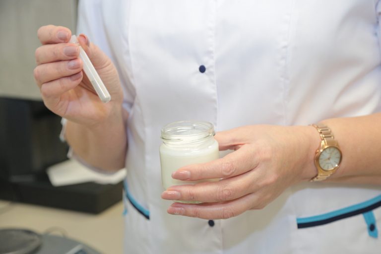 Предложена технология производства йогурта с экстрактом крапивы